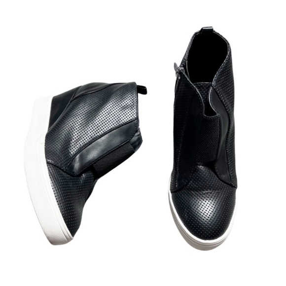 MIA Cristie Women’s Black & White Faux Leather Slip On Wedge Sneaker Ankle Boot - Picture 1 of 16